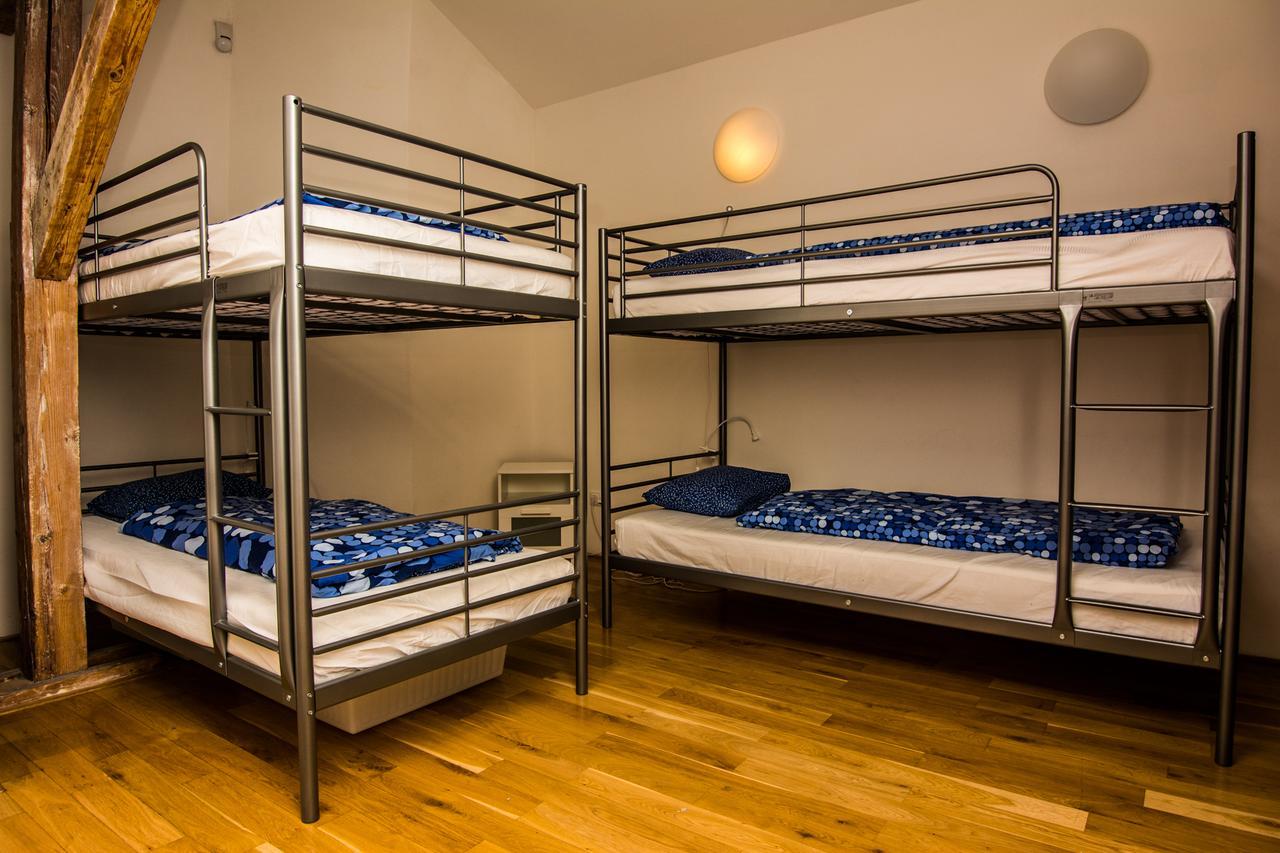 Onefam Miru Hostel Πράγα Εξωτερικό φωτογραφία