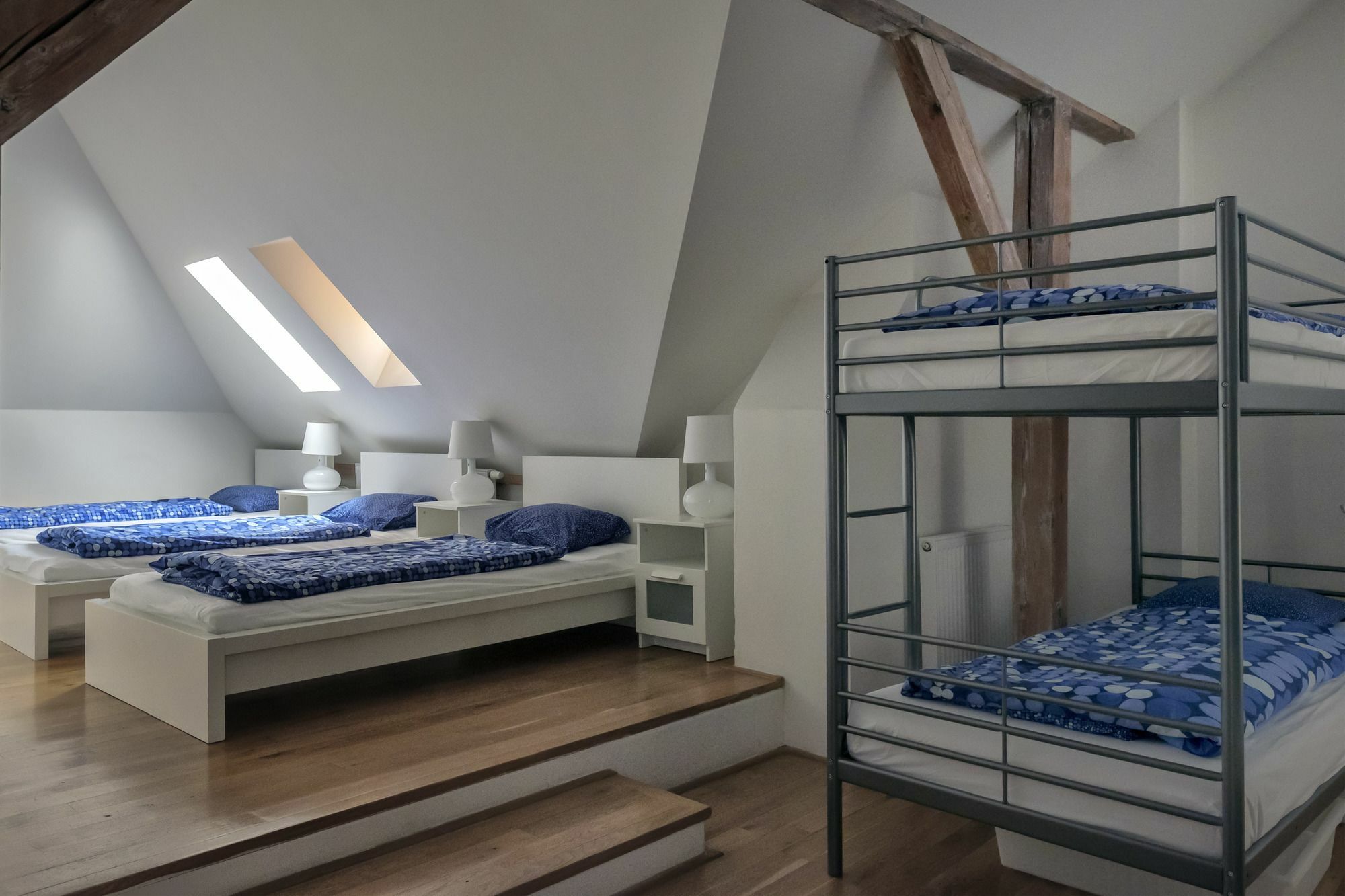 Onefam Miru Hostel Πράγα Εξωτερικό φωτογραφία