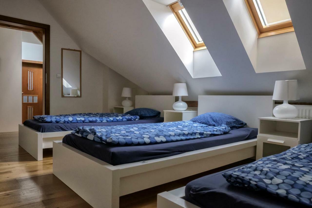 Onefam Miru Hostel Πράγα Εξωτερικό φωτογραφία